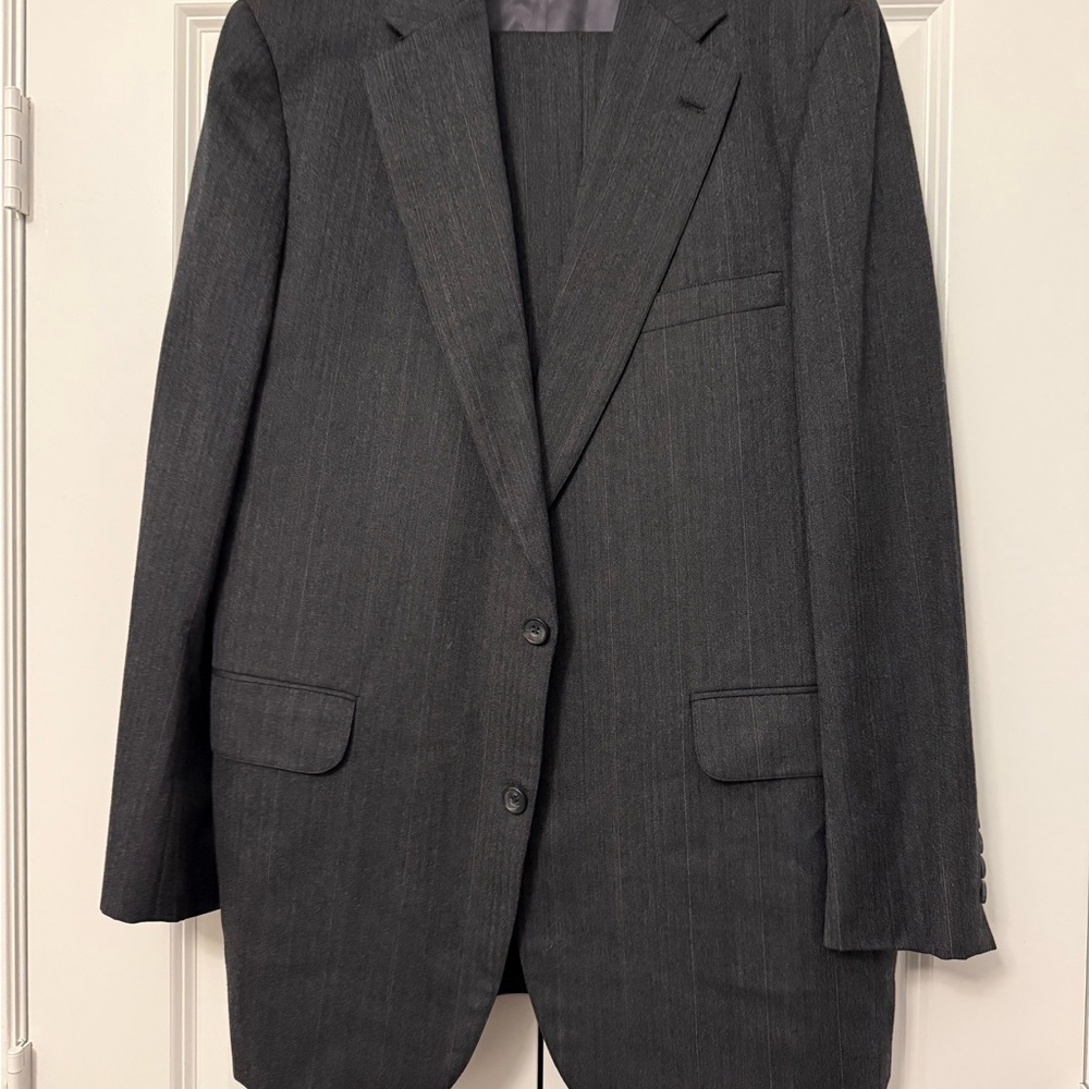 Norman Hilton Men's Classic Gray Pant Suit